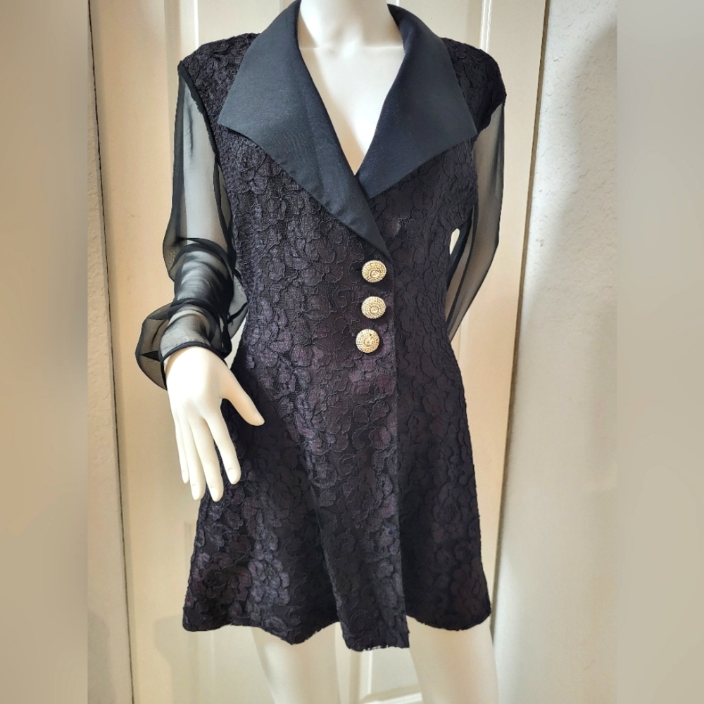 BB/Collections Elegant Black Lace Jacket/Top with Sheer Sleeves